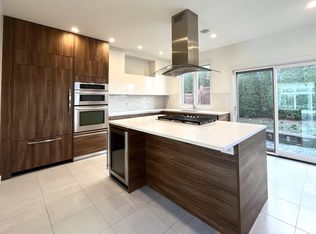 30 Myrtle Ave #A, Edgewater, NJ 07020