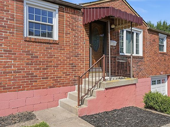 3rd image of 181 Castle Rd