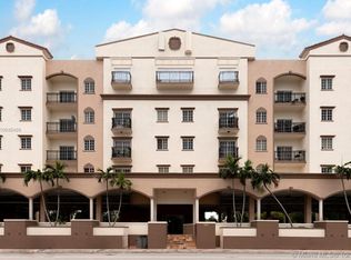 5271 SW 8th St APT 215, Miami, FL 33134