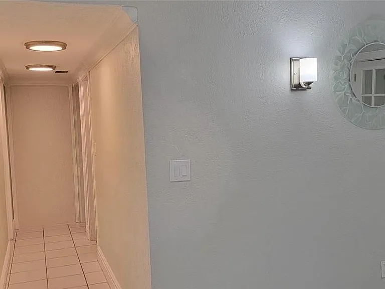 10835 SW 41st Ter — Photo 10