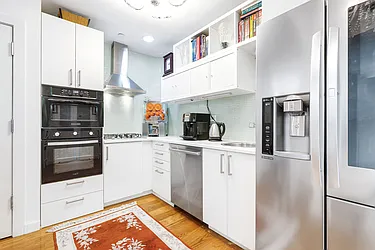 Rented by R New York