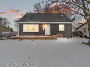 350 1st St, Sunfield, MI 48890