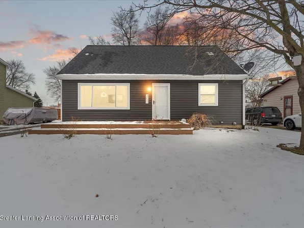 350 1st St, Sunfield, MI 48890