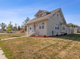 401 W Crocker St, Fox Lake, WI 53933