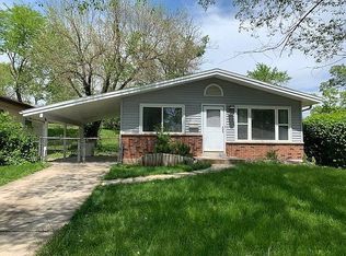 325 Saint Lawrence Dr, Ballwin, MO