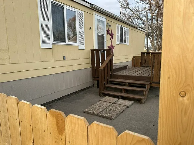 3 bed, 2.0 bath, $1,850 — Photo 2