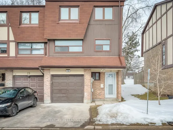 1975 Memory Ln #16, Pickering, ON L1V 3M3