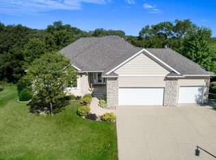 2231 Hill Pl SW, Rochester, MN 55902