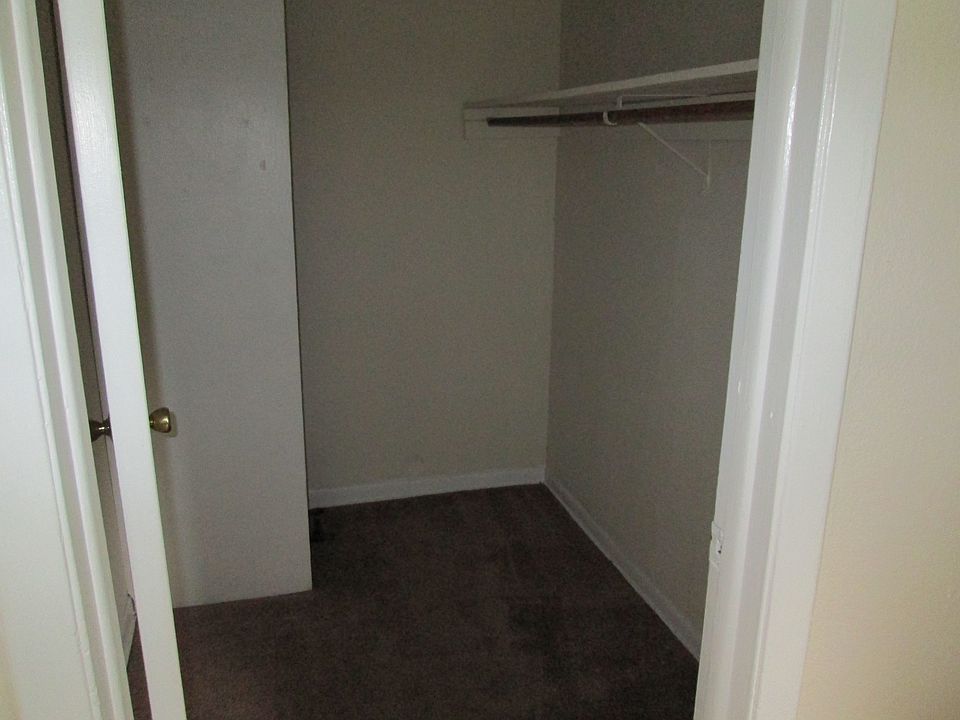 Walk in closet