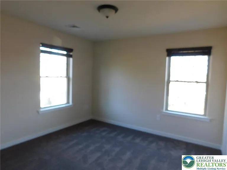 25 John Aly — Photo 13