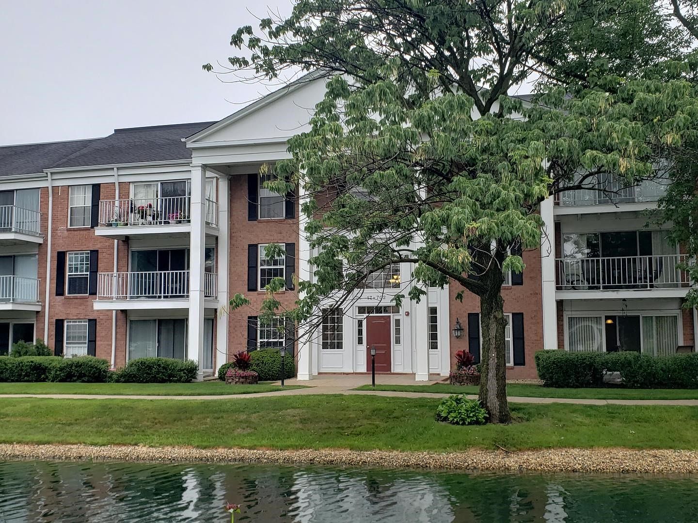 17W702 Butterfield Rd APT 101, Oakbrook Terrace, IL 60181 Zillow