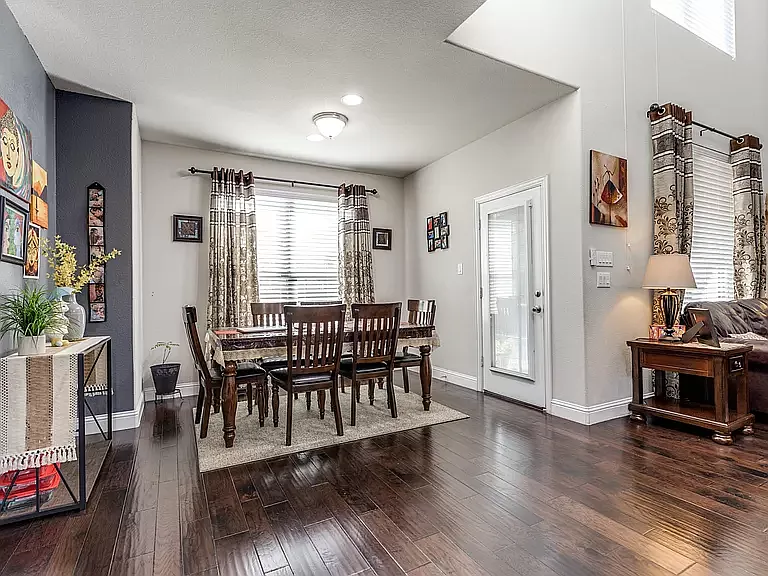 8609 McCutchins Dr — Photo 9