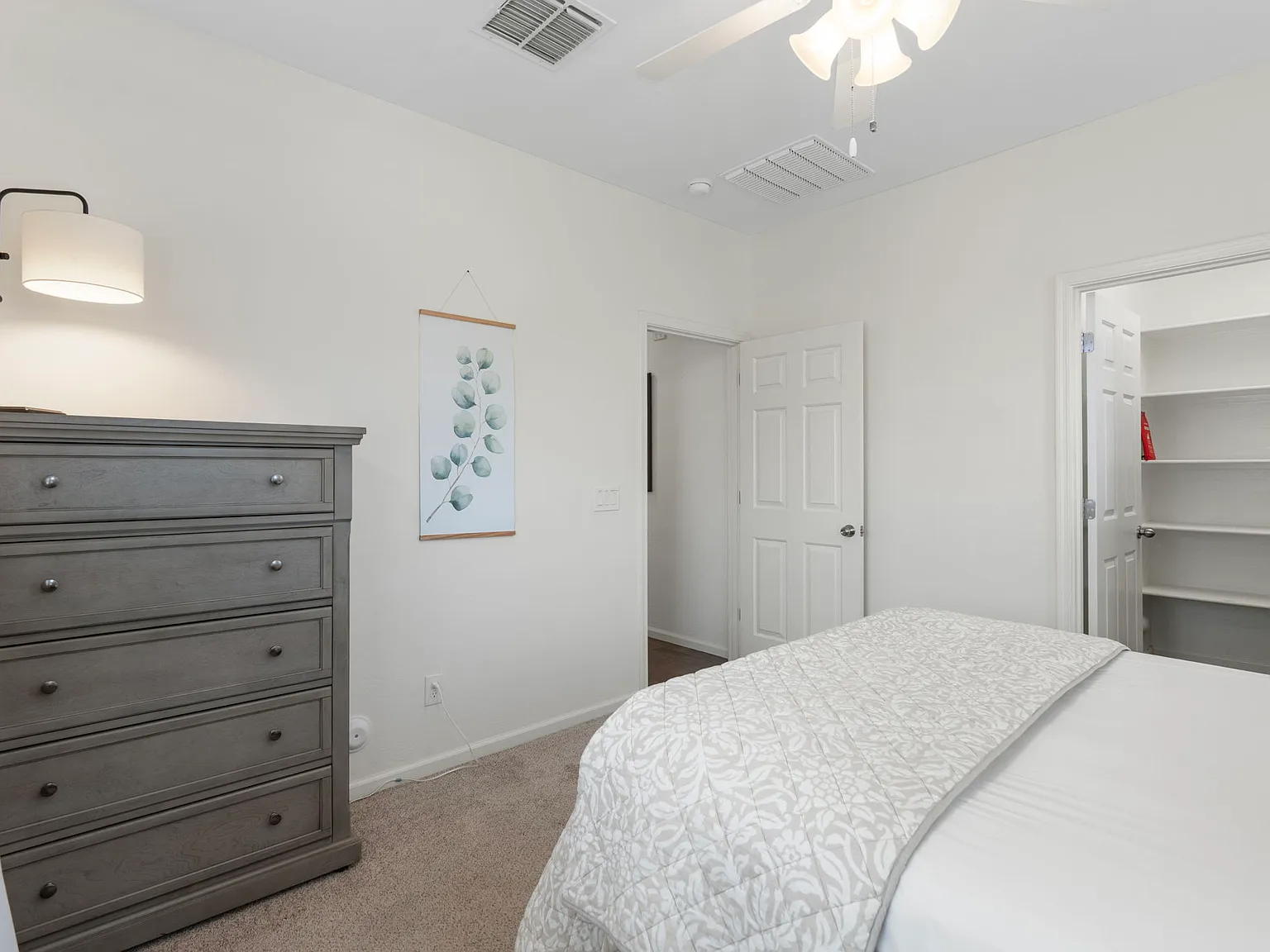 1 bed, 800 sqft, $1,850 — Photo 4