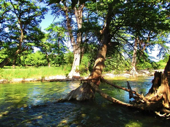 115 Moffett Rd, Medina, TX 78055