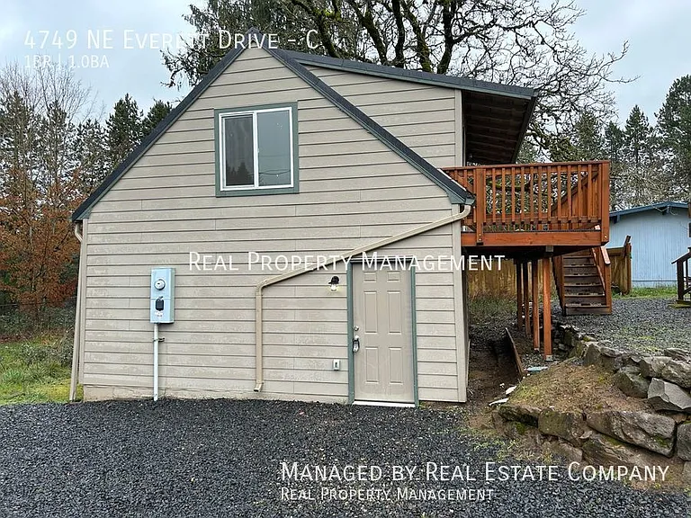 4749 NE Everett Dr #C — Photo 7