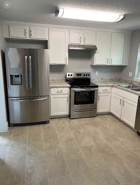 1251 Vine St — Photo 2