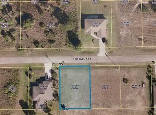 816 Foxtail St E, Lehigh Acres, FL 33974