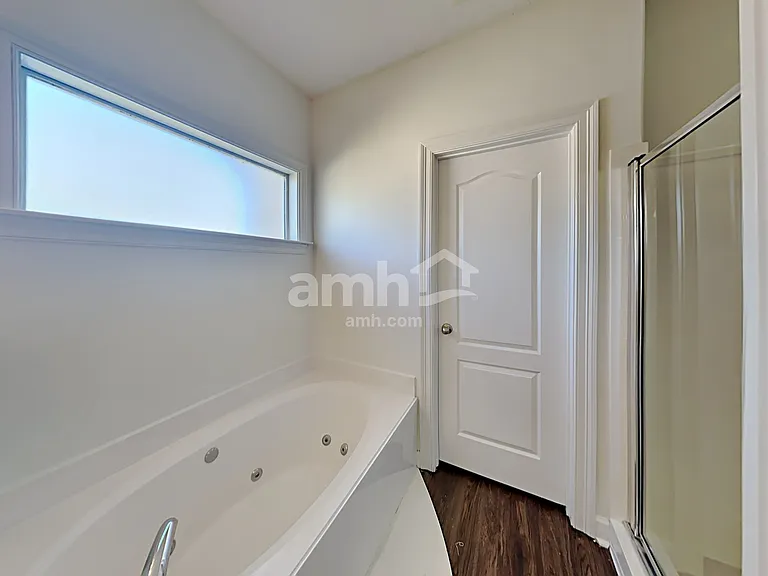 9664 Woodland Creek Ln — Photo 12