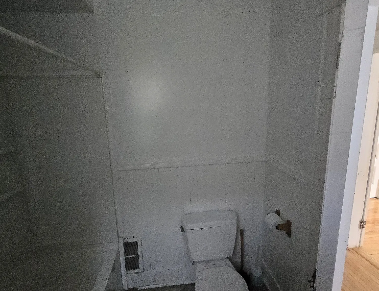 3 bed, 2400 sqft, $3,500 — Photo 3