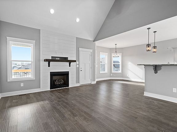 5th image of 632 Farmington Lot 632