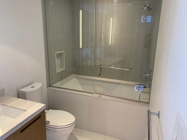 777 Richards St #4208 — Photo 14