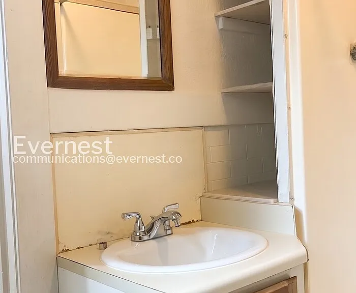 801 Smith St — Photo 14