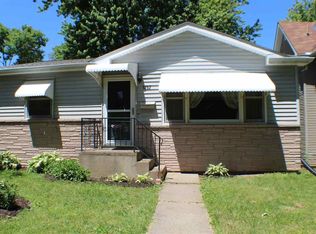 1252 Woodlawn Ave, Clinton, IA 52732