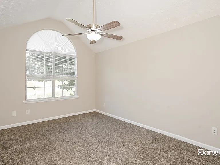 2896 Valley Ct — Photo 10