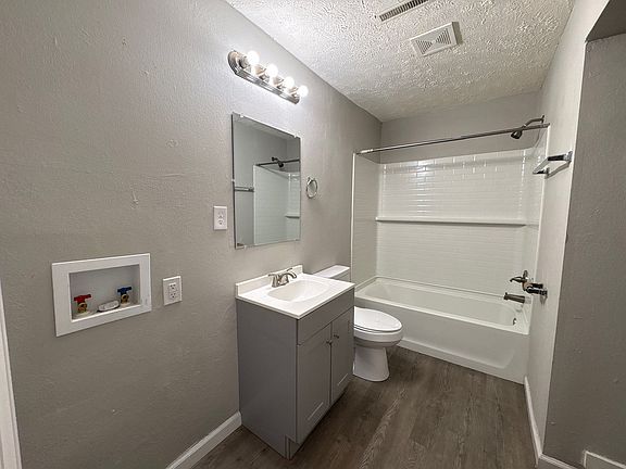 5th image of 43 Marlow Dr #L