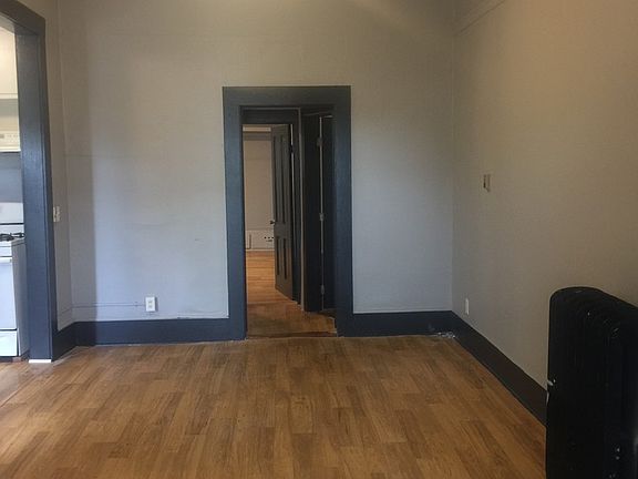 5th image of 916 N Garden St APT 1