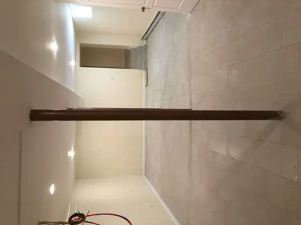 843 Euclid Avenue image 16 of 18