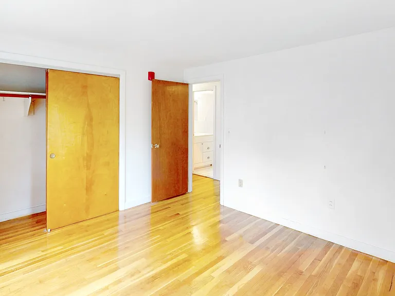191 W Wyoming Ave #11 — Photo 7