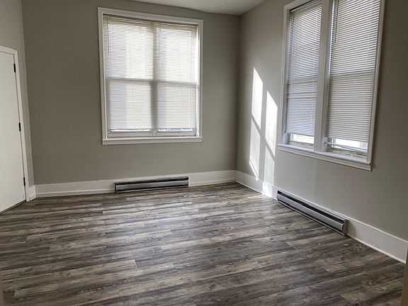 3rd image of 405-405 Monroe St #24