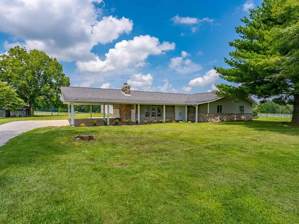 2444 Metzger Rd, Boonville, IN 47601