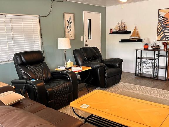 3rd image of 9287 Highpoint Blvd