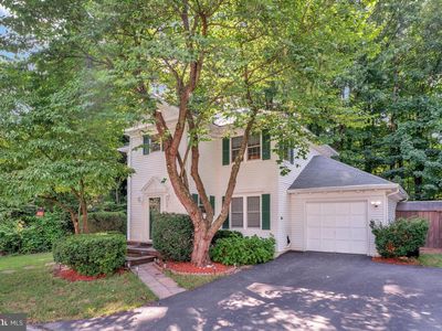 10117 Schoolhouse Woods Ct, Burke, VA, 22015