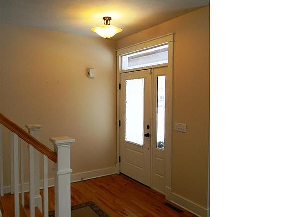 3rd image of 405 Homewood Dr