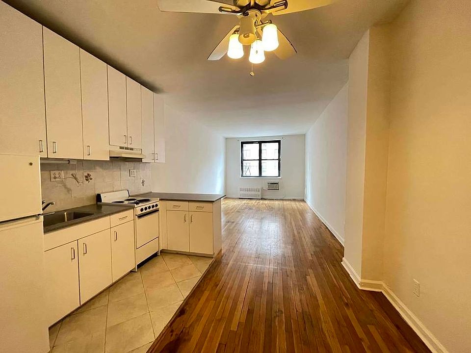 1st image of 1450 2nd Ave APT 4H