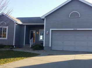 18610 L Cir, Omaha, NE 68135