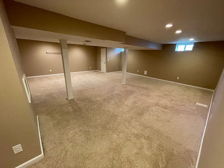 321 Arlington Meadows Dr — Photo 24