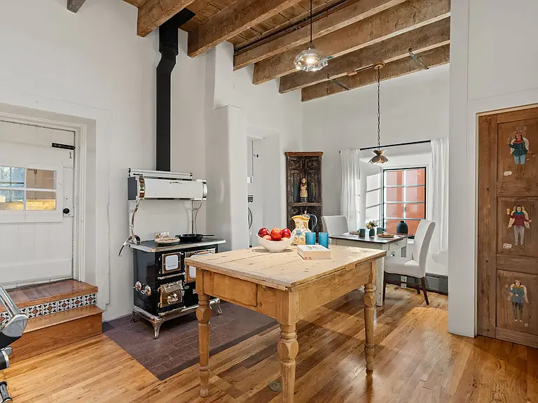 327 E De Vargas St — Photo 13