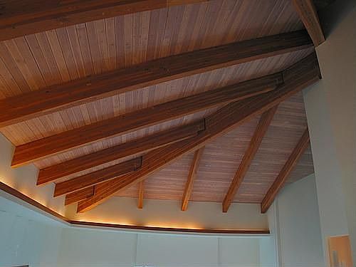 33' Cathedral ceilings