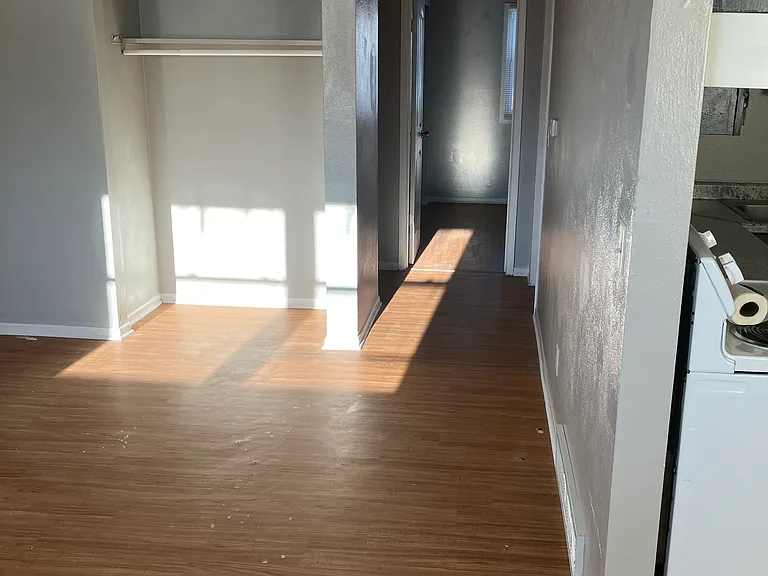 3438 Heatherton Dr #6 — Photo 4