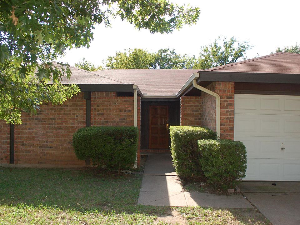 1st image of 6416 Woodbeach Dr