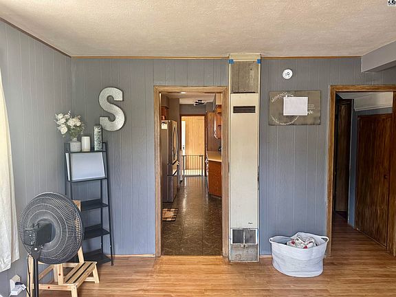 3rd image of 430 Spring St
