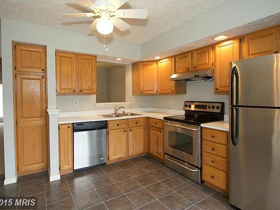 4th image of 8235 Berryfield Dr