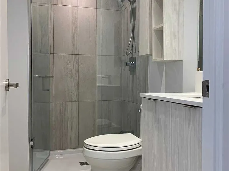 195 Redpath Ave #2212 — Photo 9