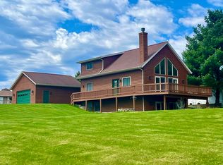 17-123 Hidden Cove Dr, Lanark, IL 61046