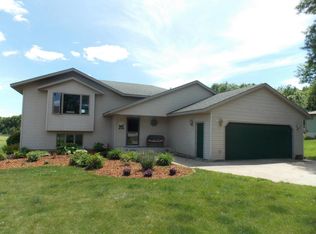 4701 Country Shrs SW, Alexandria, MN 56308