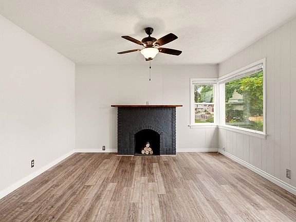 4th image of 3428 E 29th Ave